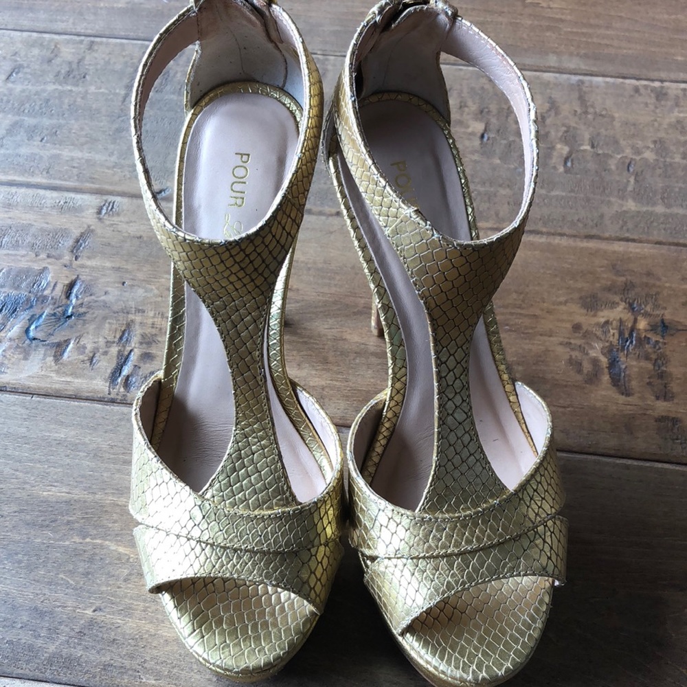 Gold pour la victoire heels